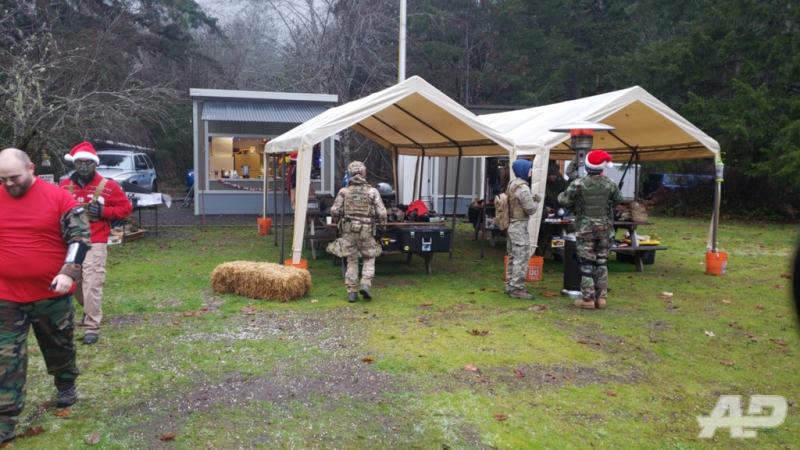 SantasWar-13_2018