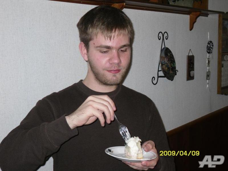 Fork to the cake